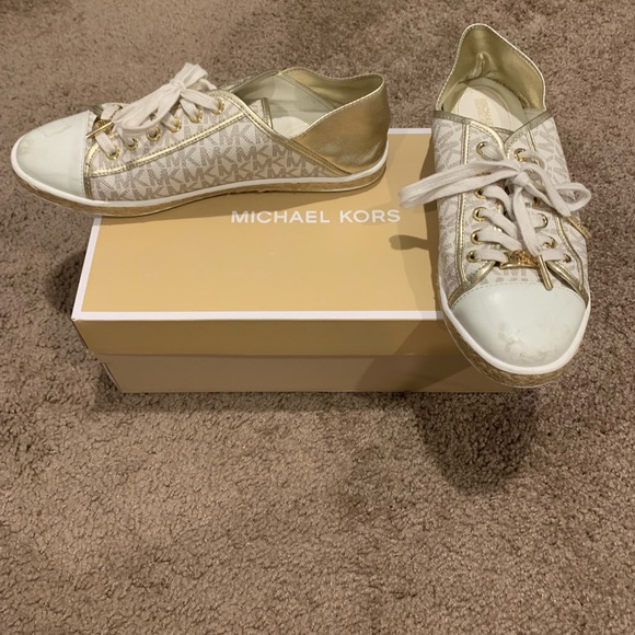 Michael Kors Logo Embellished Designer Sneakers - Picture 2 of 4